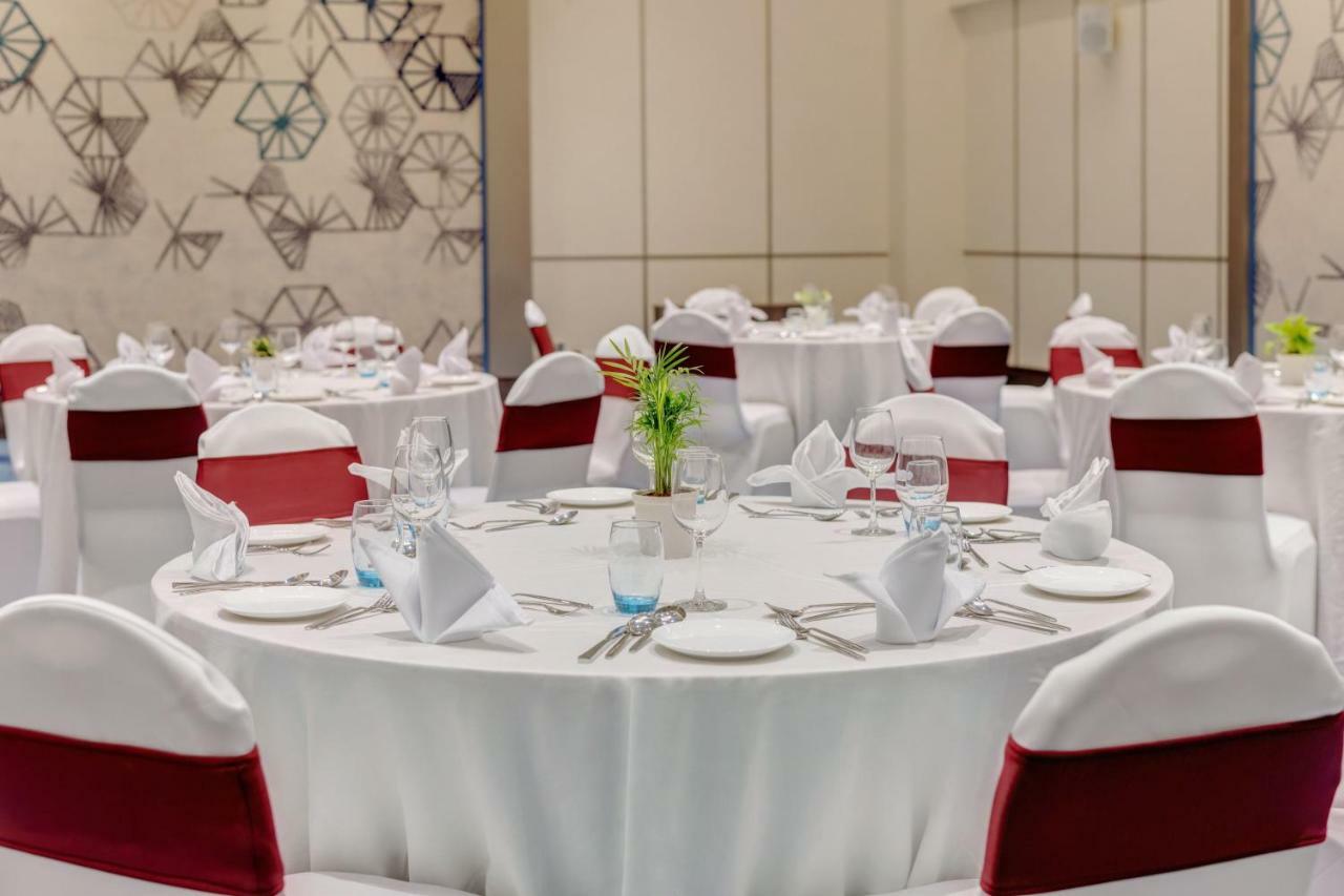 The Fern Residency Karad Hotel Ngoại thất bức ảnh