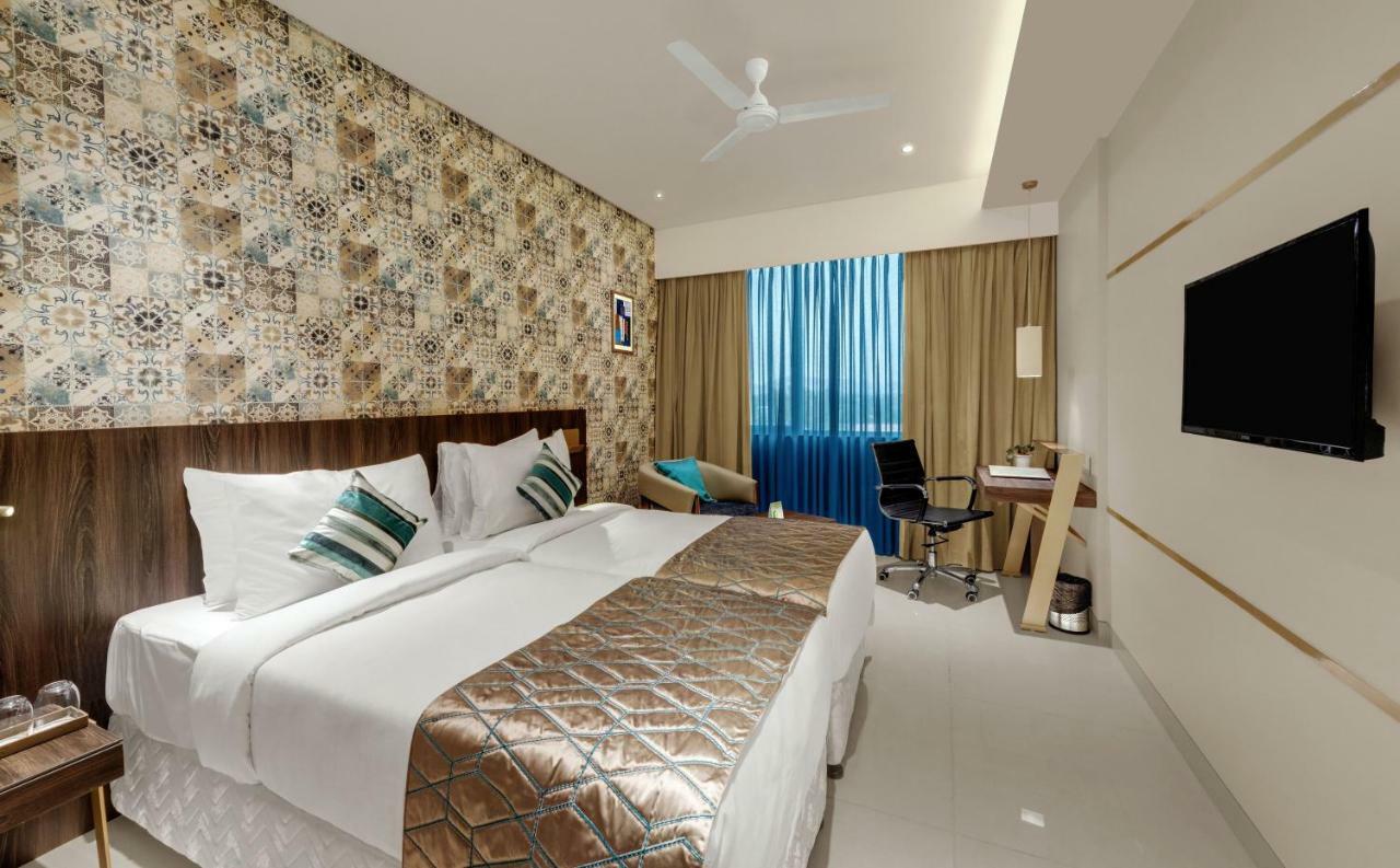 The Fern Residency Karad Hotel Ngoại thất bức ảnh